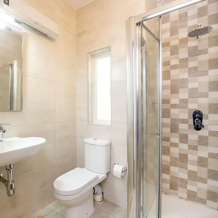 Seabreeze Townhouse بيت للعطل *