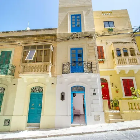Seabreeze Townhouse بيت للعطل